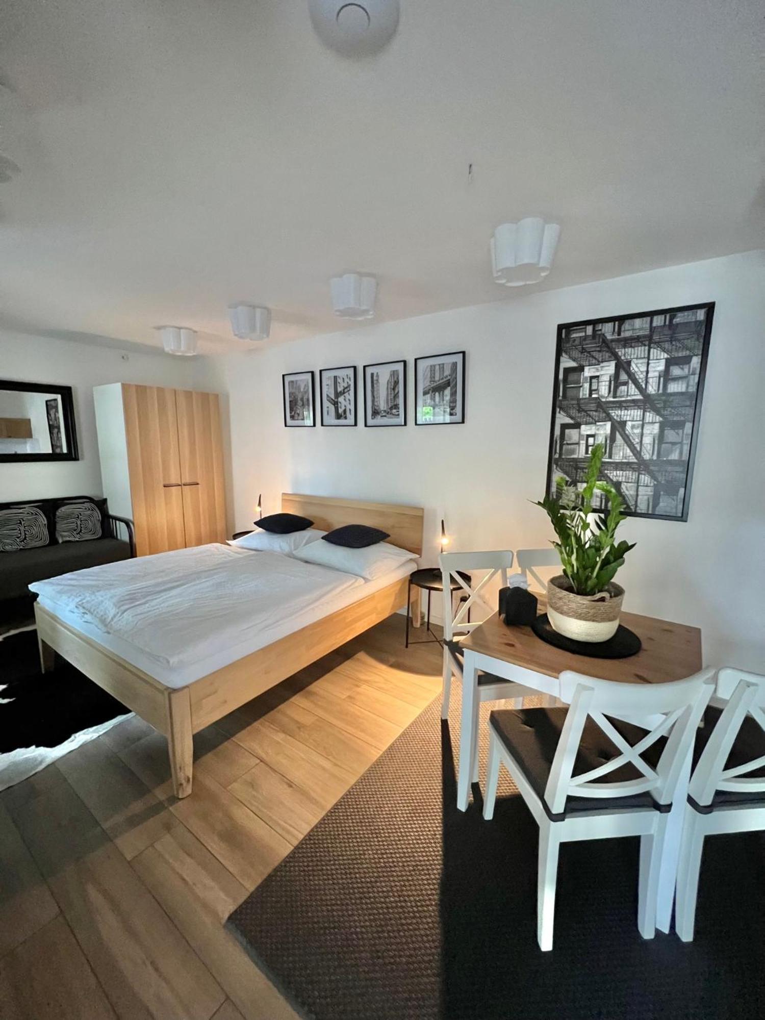 Apartmany Benesov Benesov nad Ploucnici ภายนอก รูปภาพ